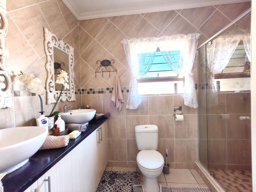 3 Bedroom Property for Sale in Grimbeeck Park North West